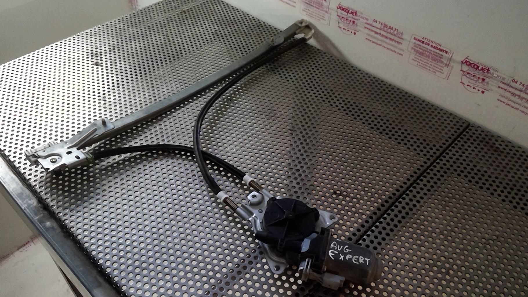 Leve vitre electrique avant gauche