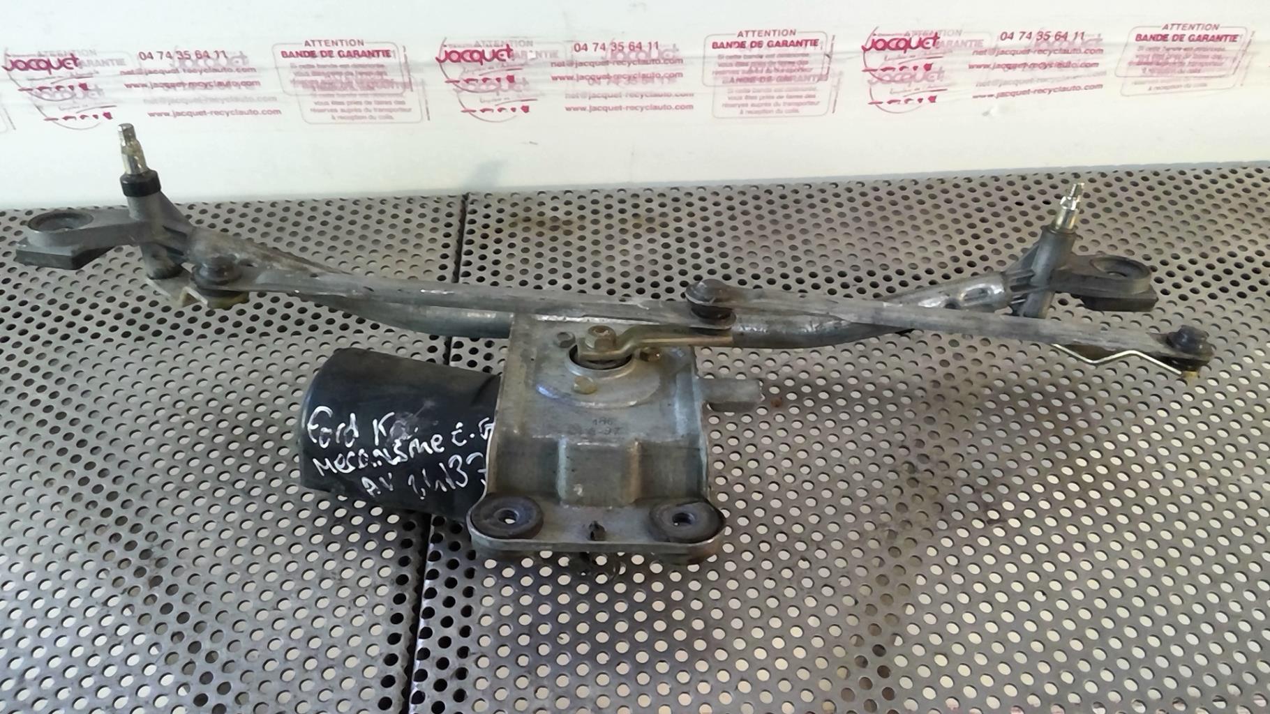 Motor de limpiaparabrisas delantero