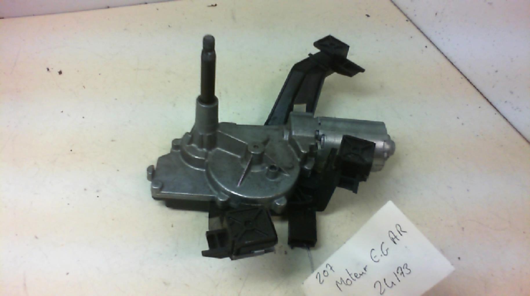 Moteur essuie glace arriere