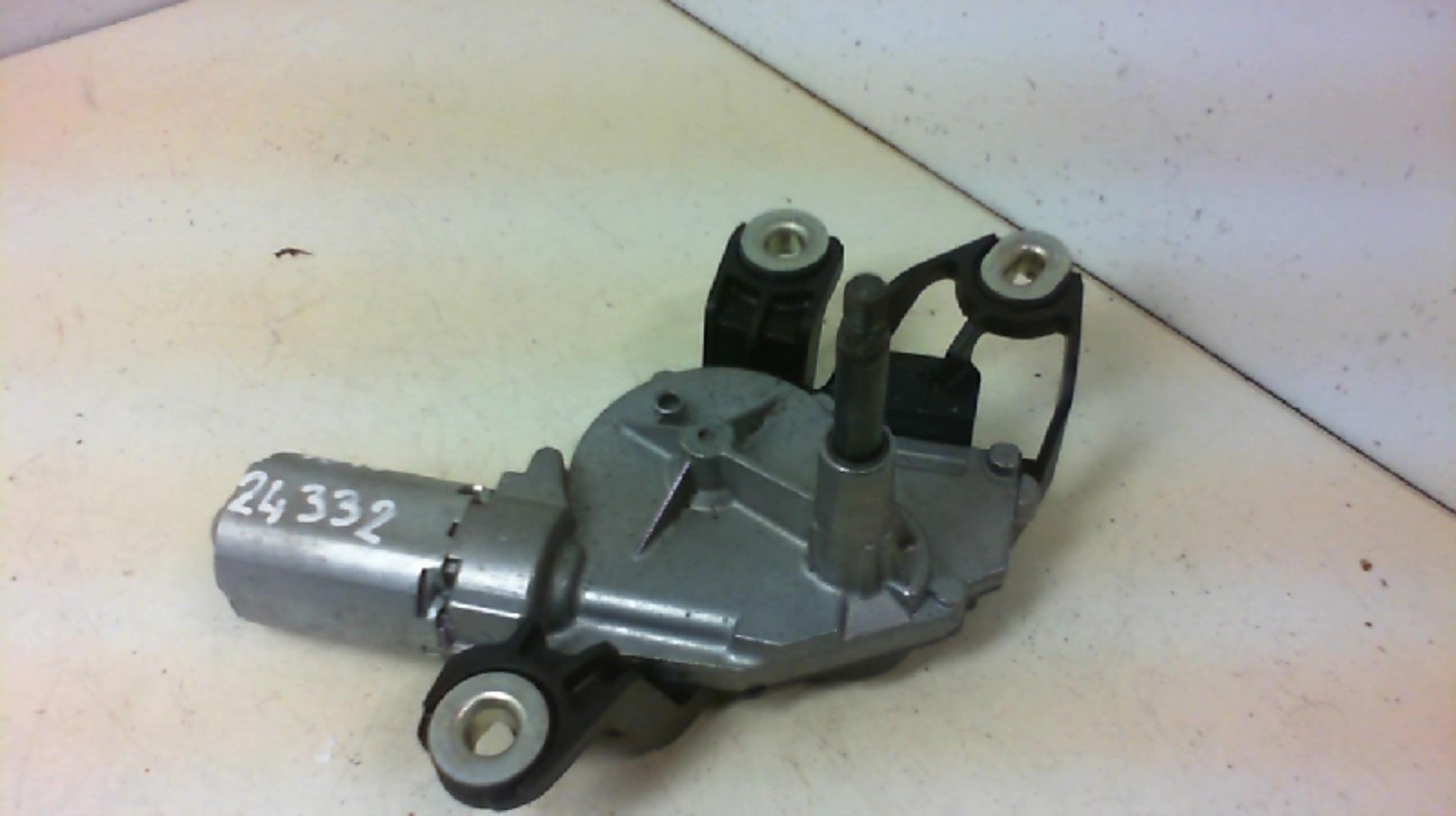 Moteur essuie glace arriere