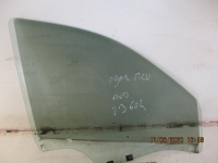 Vitre avant droit