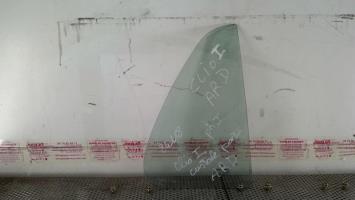 Ventanilla triangular trasera derecha (puerta)