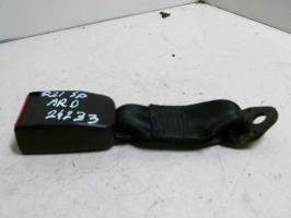 Attache ceinture arriere droit