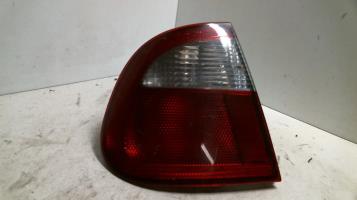 Fanale posteriore principale sinistro (luci)