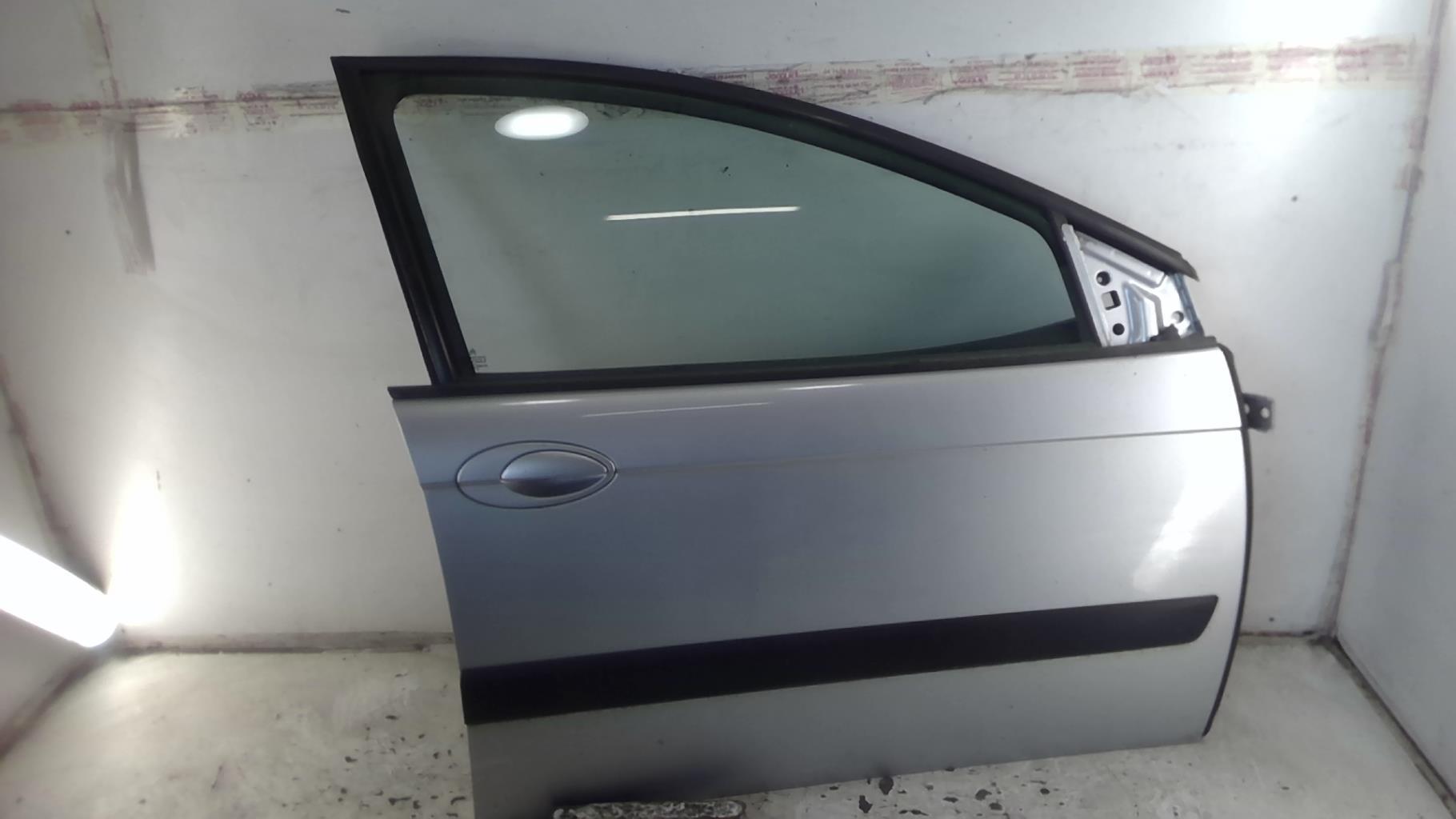 Porte avant droit