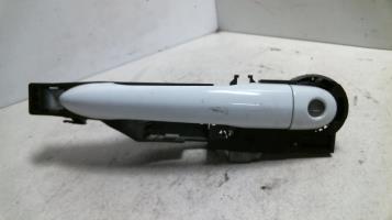 Poignee porte avant gauche