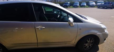Porte avant droit