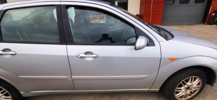 Porte avant droit