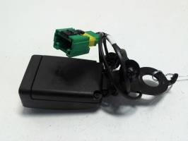 Attache ceinture avant gauche
