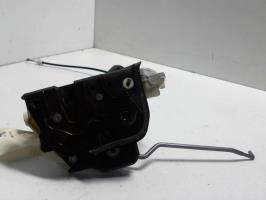 Cerradura delantera derecha