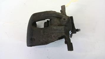 Estribo delantero izquierdo (freno)