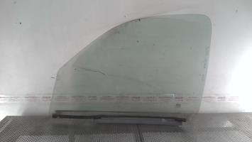 Vitre avant gauche
