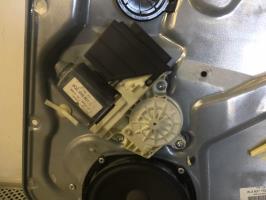 Leve vitre electrique avant droit