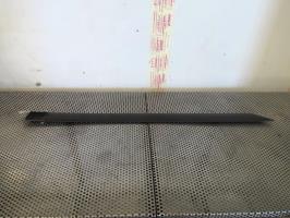 Baguette de porte avant gauche