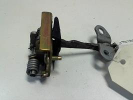 Arresto portiera anteriore destra