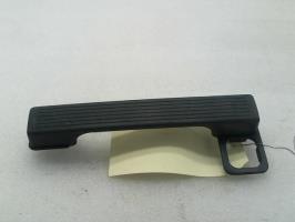 Poignee porte avant gauche