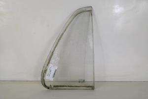 Ventanilla triangular trasera derecha (puerta)