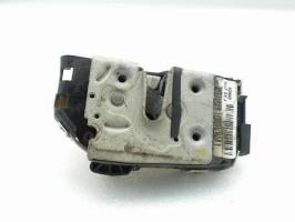 Cerradura delantera derecha
