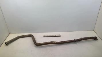 Tube intermediaire (echappement)