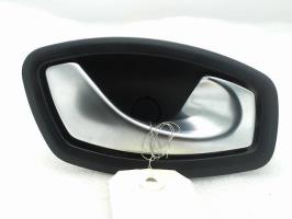 Poignee interieur avant droit