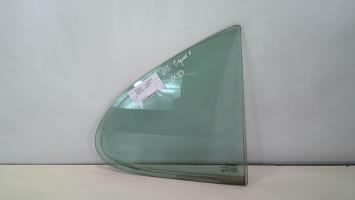 Ventanilla triangular trasera derecha (puerta)