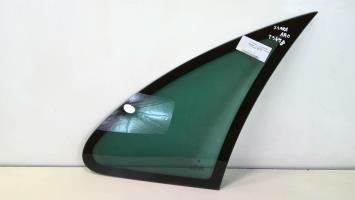 Ventanilla triangular trasera derecha