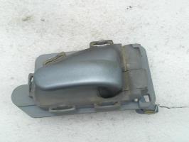 Tirador interior delantero derecho