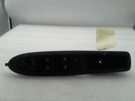 Interruttore lavacristalli anteriore sinistro