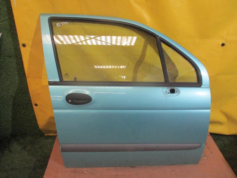 Porte avant droit
