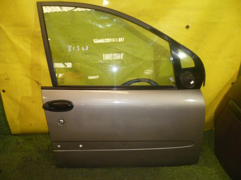 Porte avant droit