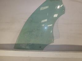 Vitre avant droit