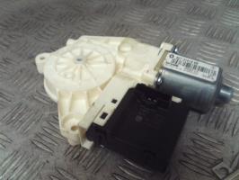 Moteur leve vitre arriere gauche