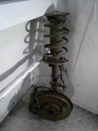Demi train avant gauche