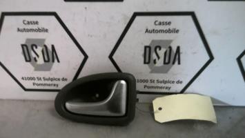 Poignee interieur arriere droit
