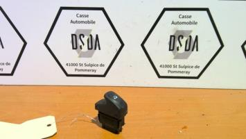 Interrupteur de leve vitre avant droit