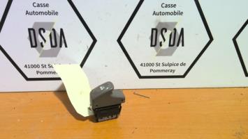 Interrupteur de leve vitre avant droit