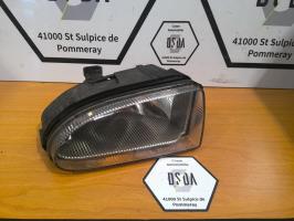 Anti brouillard gauche (feux)