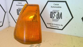 Optique avant secondaire droit (feux)(clignotant)