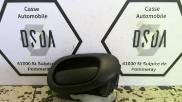 Poignee interieur avant droit