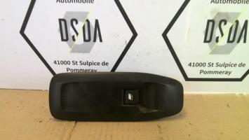 Interrupteur de leve vitre avant droit