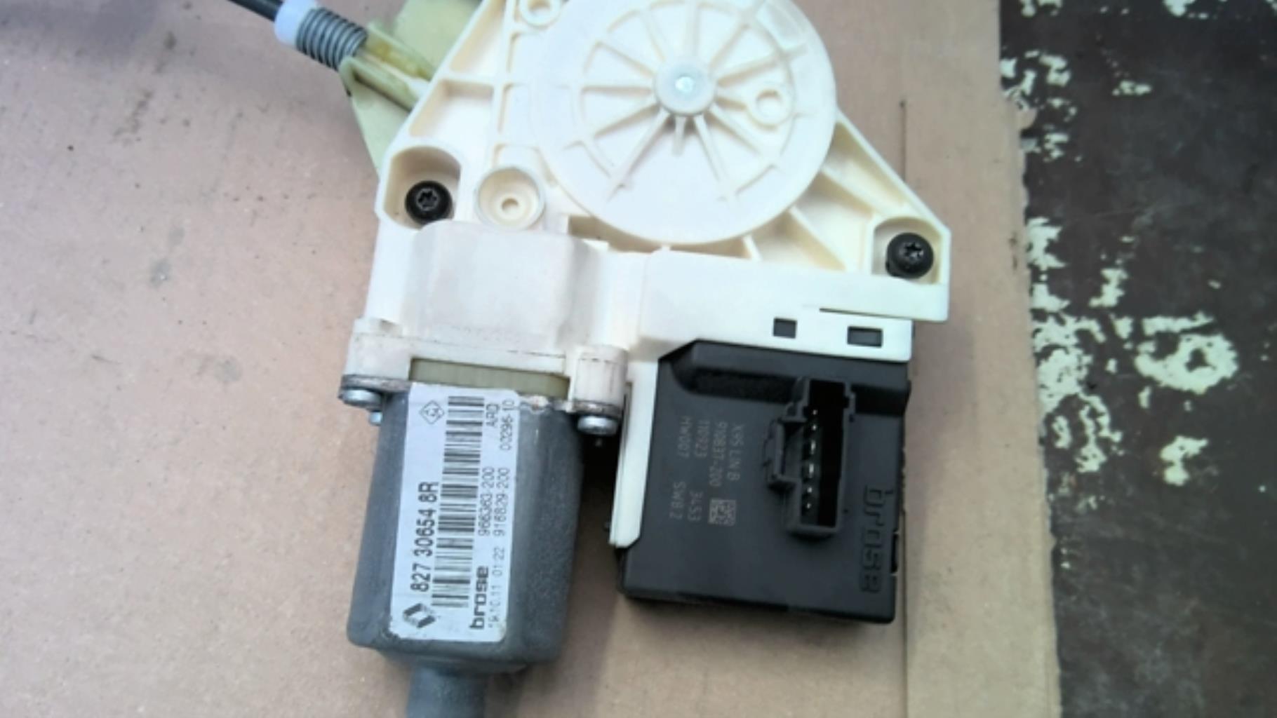 Leve vitre electrique arriere droit