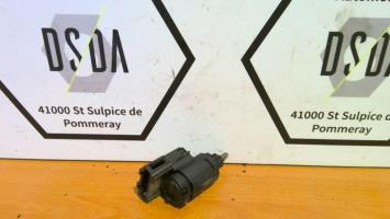 Contacteur feu stop