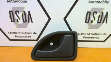 Poignee interieur avant droit