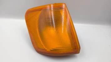 Optique avant secondaire droit (feux)(clignotant)