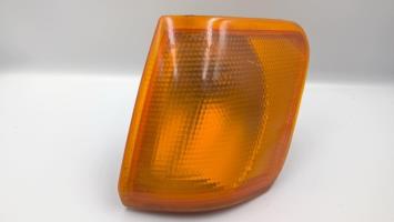 Optique avant secondaire gauche (feux)(clignotant)