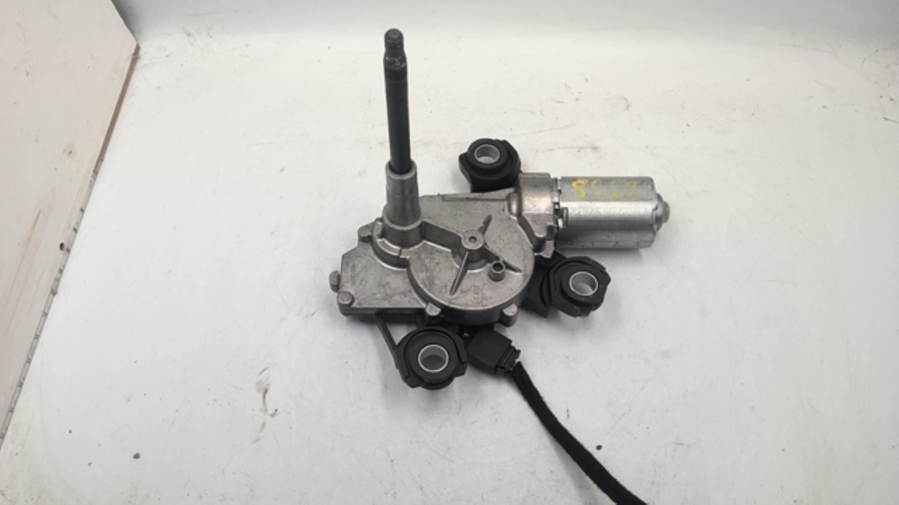 Moteur essuie glace arriere