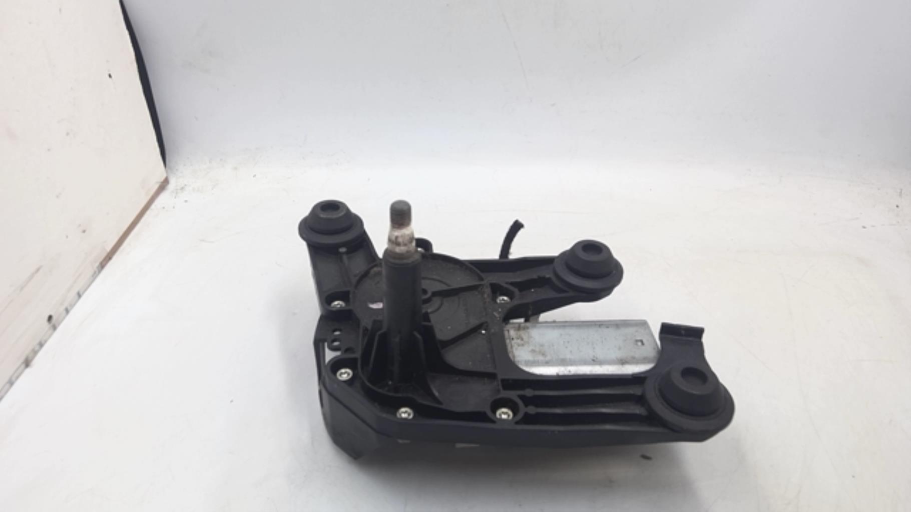 Moteur essuie glace arriere