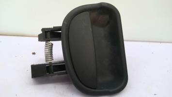 Poignee porte laterale droit