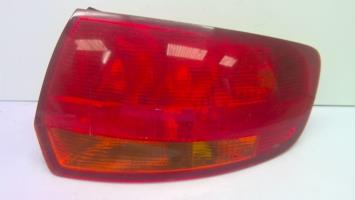 Optique avant secondaire gauche (feux)(clignotant)