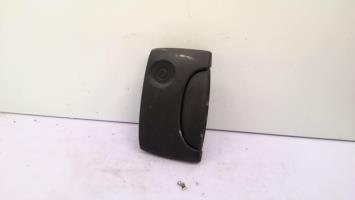 Poignee porte laterale droit